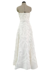 Dreamy Fall 2007 Oscar de la Renta Silk Organza Strapless Wedding Dress w Silk Ribbon Embellishment Detailing