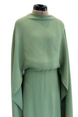 Exceptional 2010s Valentino by Pierpaolo & Piccioli & Maria Grazia Chiuri Pale Green Backless Caped Sleeve Dress