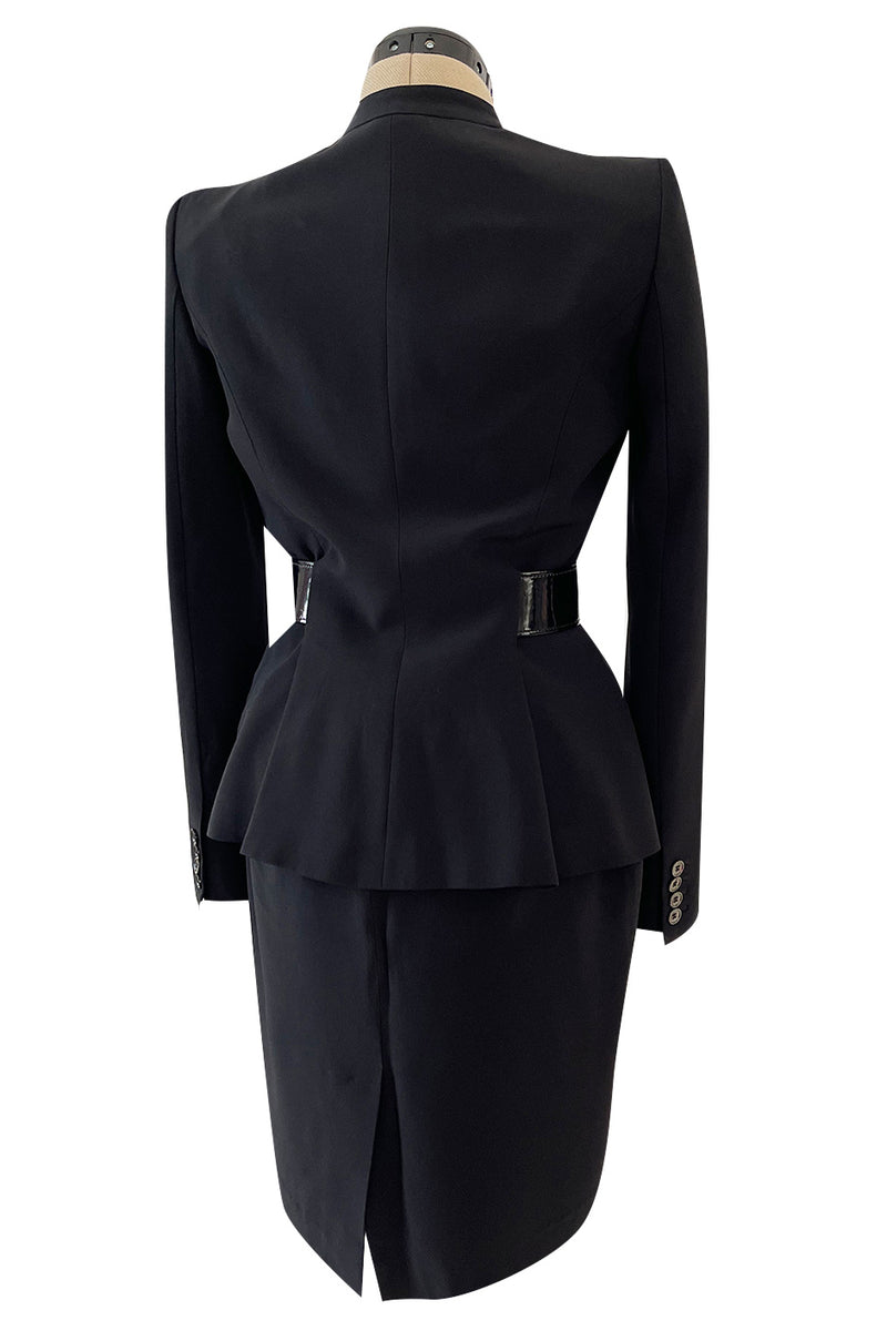 Spectacular Spring 2008 Alexander McQueen 'La Dame Bleue' Look 26 Red Feather Trim Black Suit