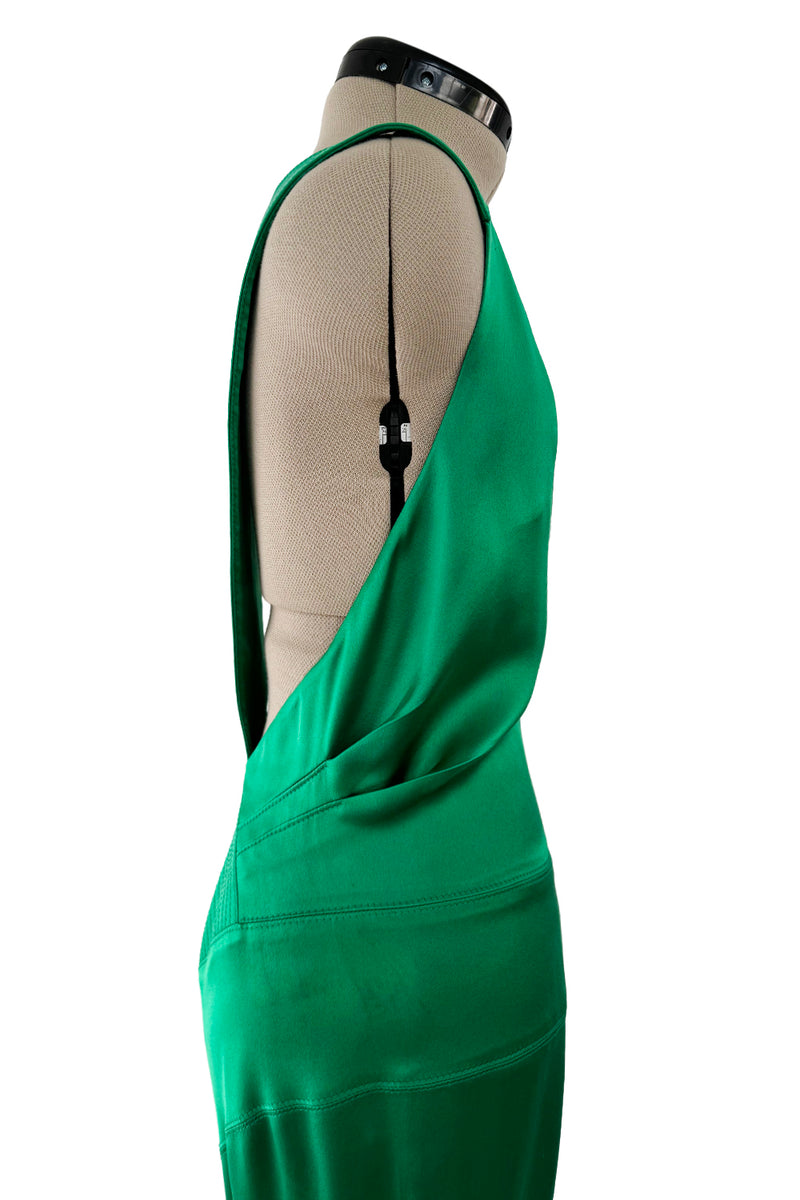 Outstanding Fall 2001 Versace by Donatella Versace Runway Look 54 Green Silk Bias Cut Dress