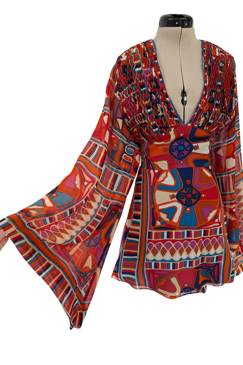 Fantastic 1970 Thea Porter w Documented Print by Sandra Munro Silk Chiffon Mini Dress w Ultra Wide Sleeves