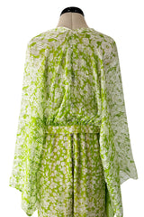 Fantastic 1970s Pauline Trigere Two Piece Green Silk Chiffon  Plunge Top & Wide Leg Pant Set