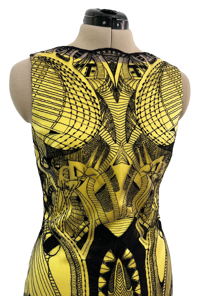 Extraordinary Resort 2010 Alexander McQueen Rare Black Embroidered Net –  Shrimpton Couture