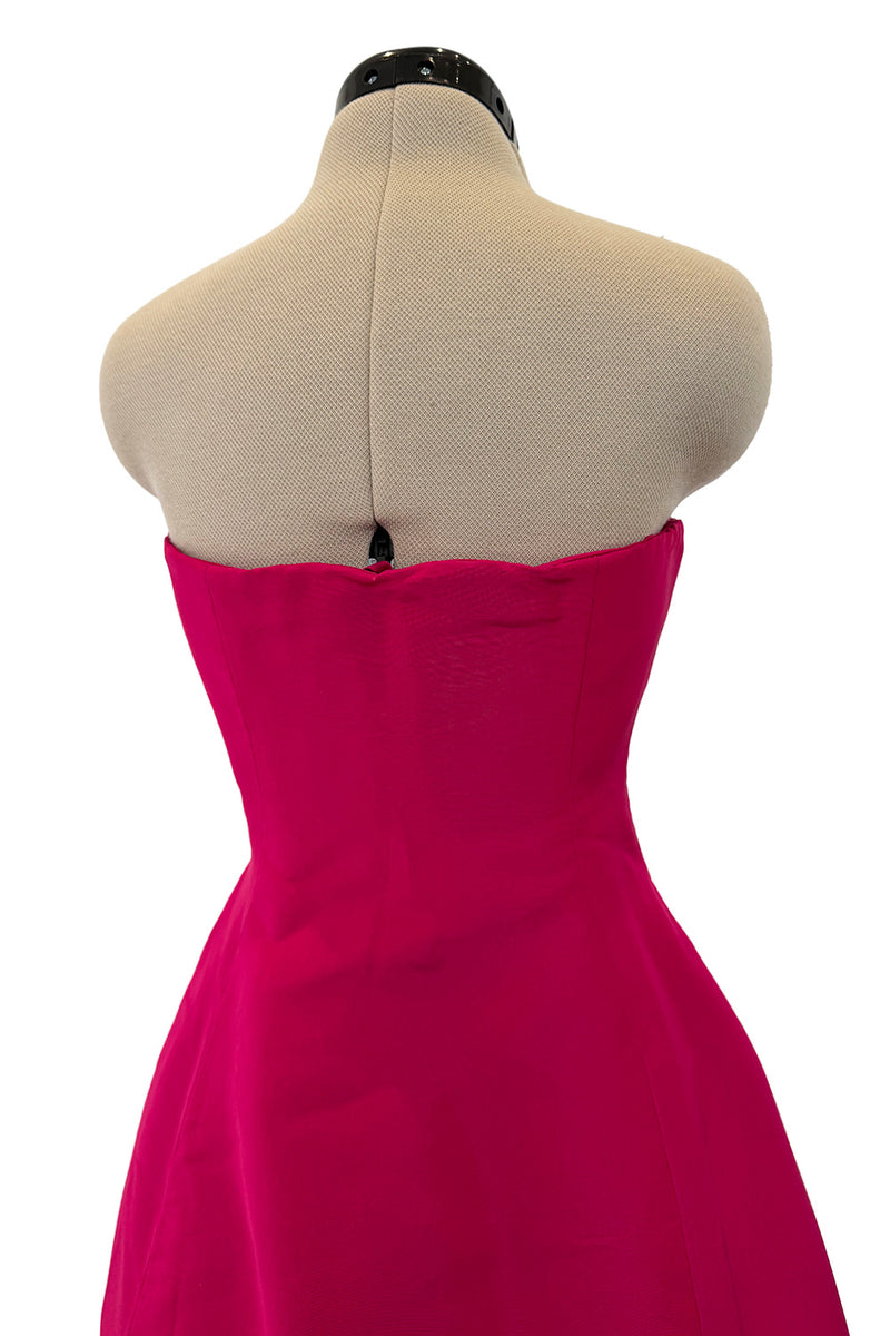 Gorgeous 1980s Oscar de la Renta Deep Fuchsia Pink Silk Strapless Silk Dress w Full Skirt