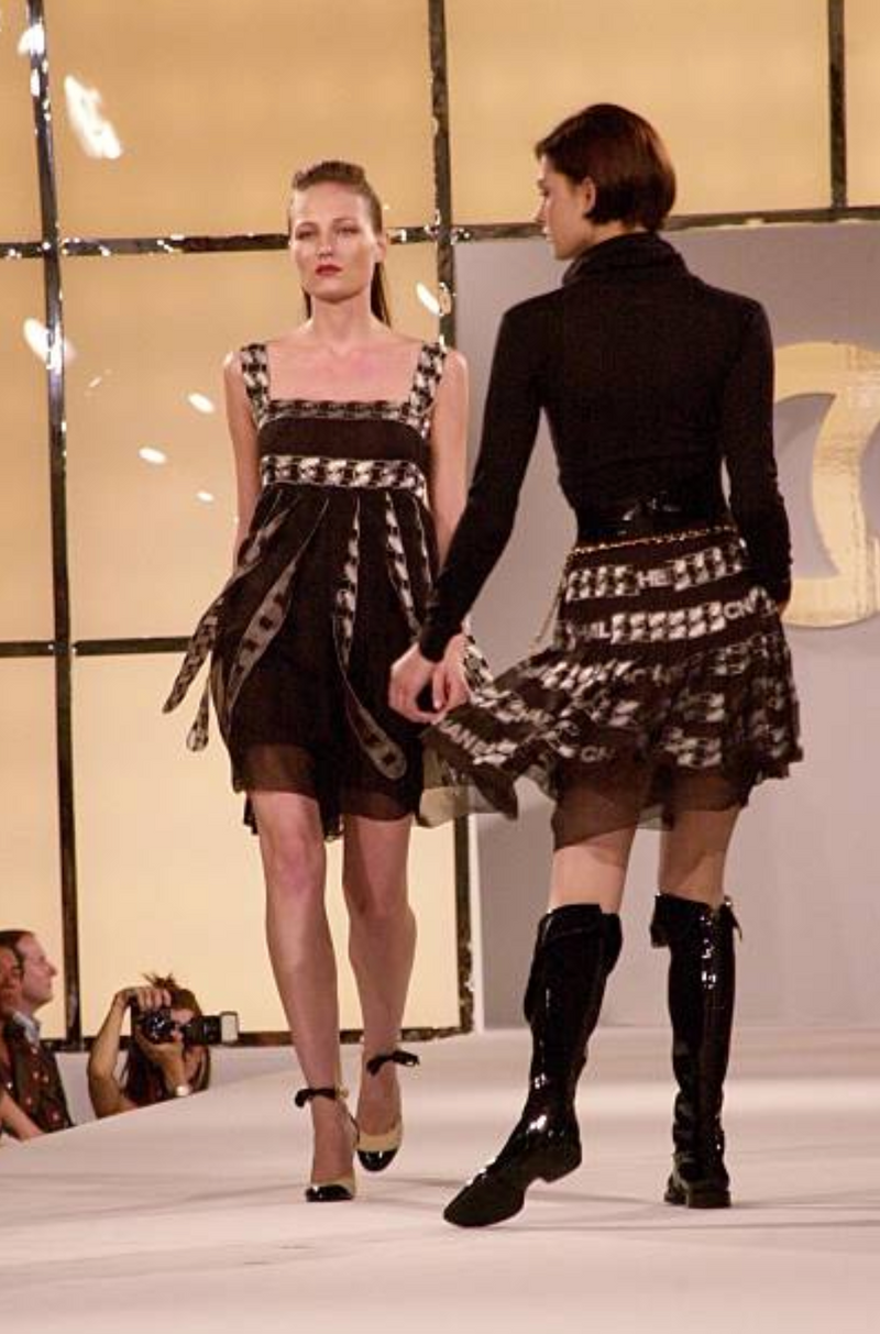 Classic Fall 2000 Chanel by Karl Lagerfeld Haute Couture Pleated Top & –  Shrimpton Couture