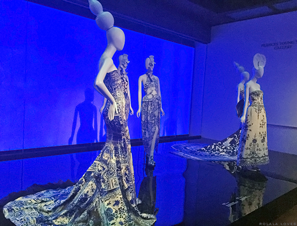 Valentino Fall 2013 by Maria Grazia Chiuri & Pierpaolo Piccioli Strapless Blue & White Dress