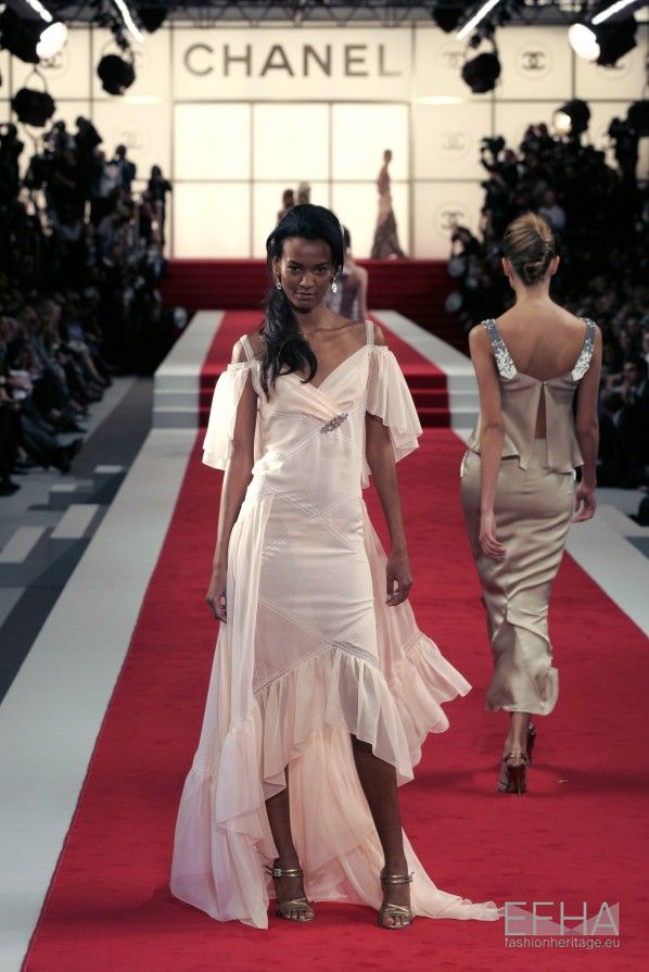 Spring 2005 Chanel by Karl Lagerfeld Runway Softest Pale Pink Floating Silk Chiffon Dress