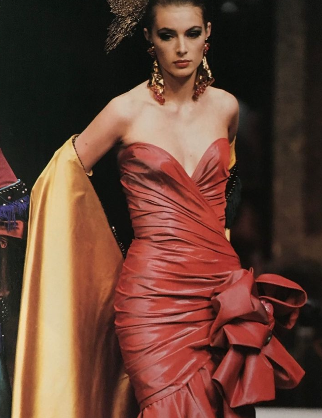 Exceptional Fall 1991 Emanuel Ungaro Haute Couture Runway Strapless Hand Draped Iridescent Silk Dress w Bow