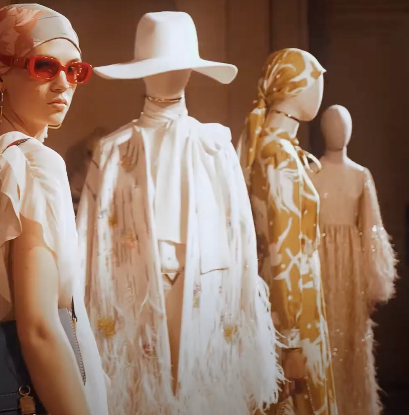 R*U様 VALENTINO アイボリー ロングドレス R*U様 VALENTINO アイボリー ロングドレス