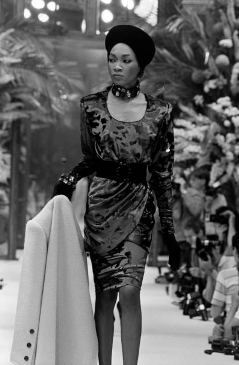 Fall 1985 Hubery de Givenchy Haute Couture Runway Plunge Black Silk Velvet Leopard Dress