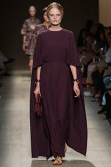 Exceptional 2010s Valentino by Pierpaolo & Piccioli & Maria Grazia Chiuri Pale Green Backless Caped Sleeve Dress