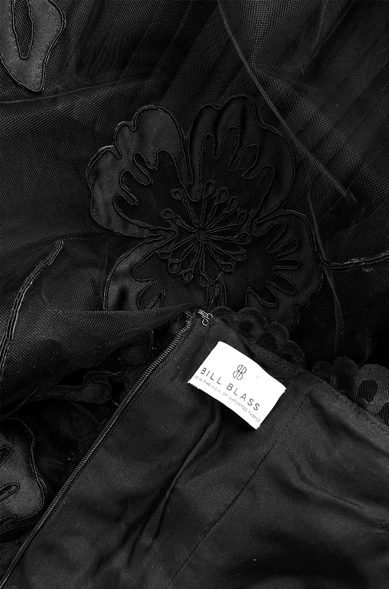 Fall 2006 Bill Blass Strapless Strapless Black Applique Floral & Net Dress