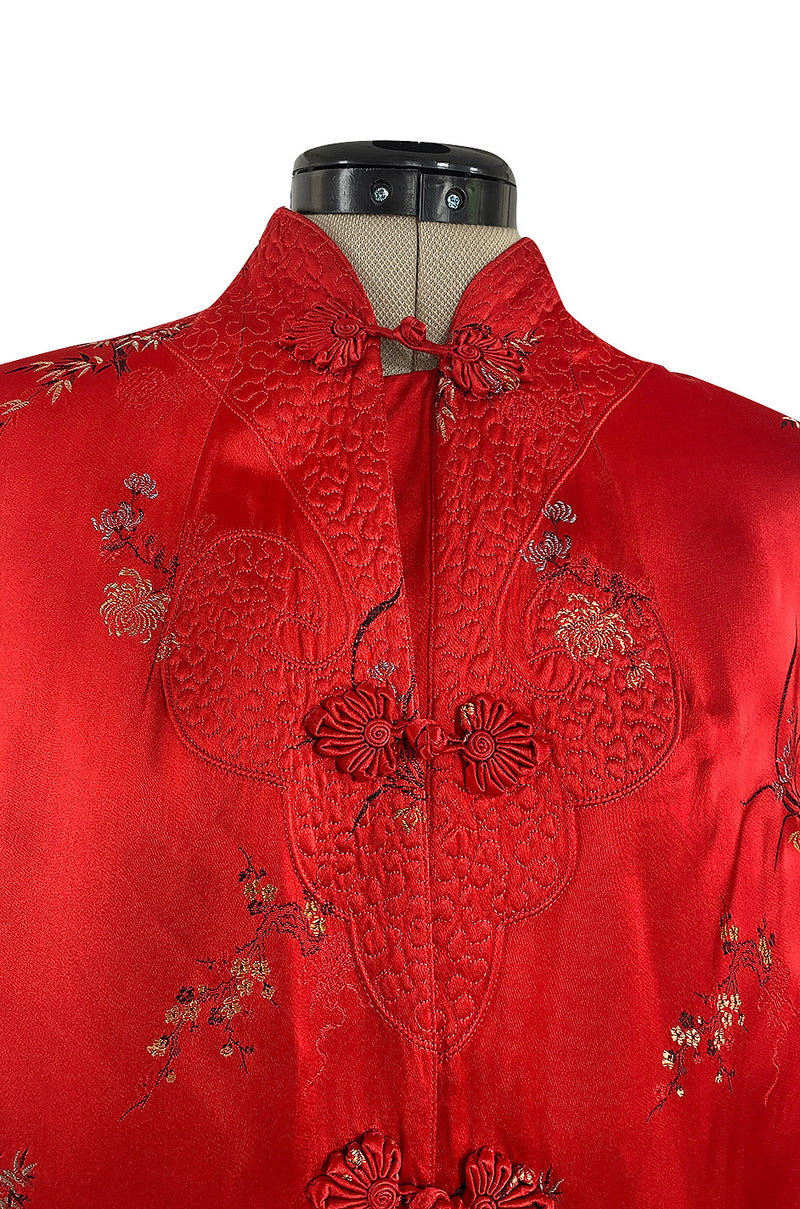 Gorgeous 1950s Red Silk Embroidered Asian Evening Coat w Top Stitched Cuffs & Collar