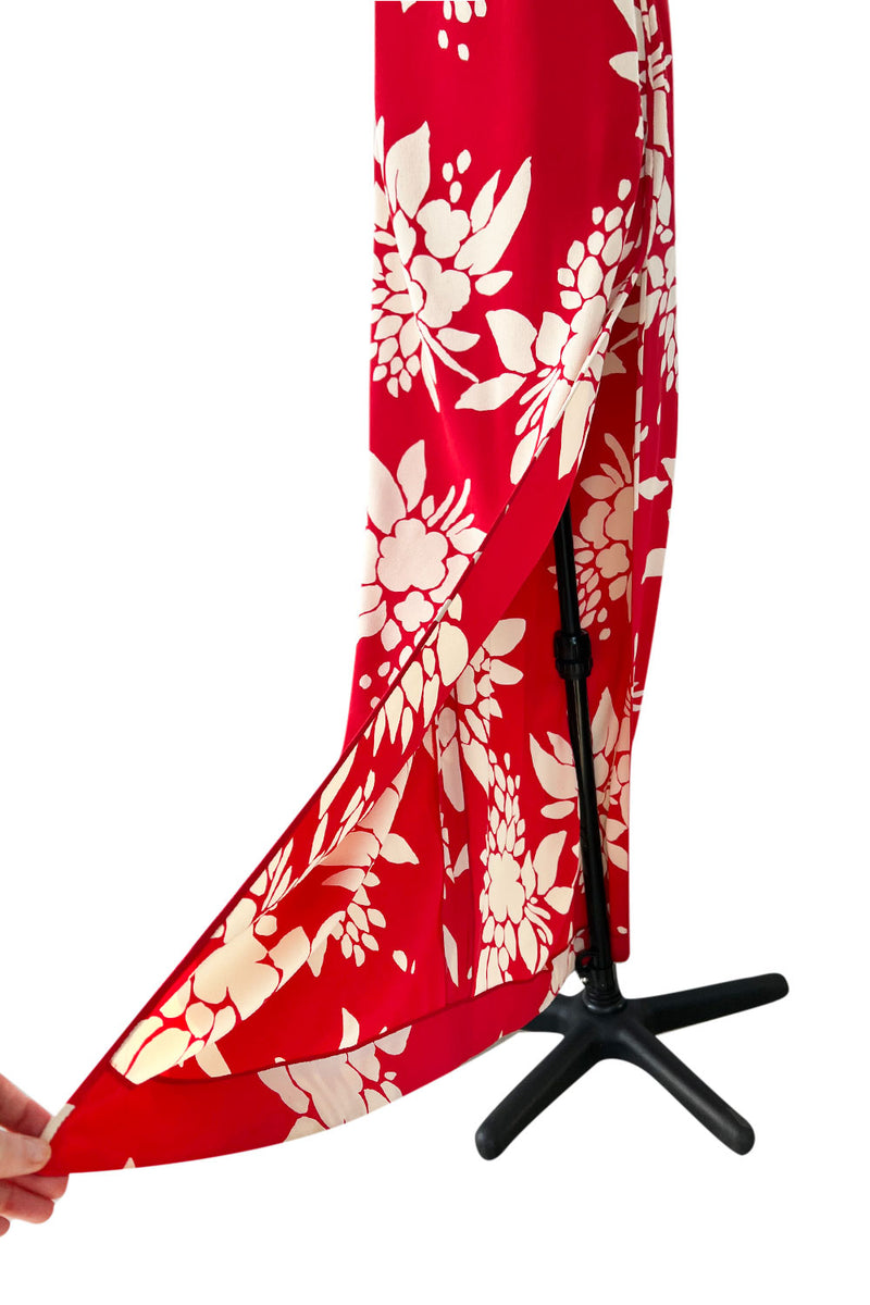 Late 1970s James Galanos Graphic Red & White Silk Crepe Dress w High Side Silt