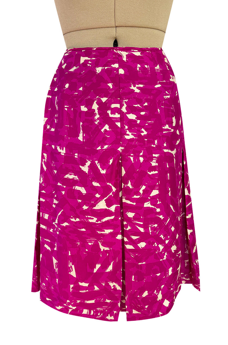 Exceptional Spring 1966 Christian Dior Haute Couture Suit by Marc Bohan In a Pink Patterned Silk Twill