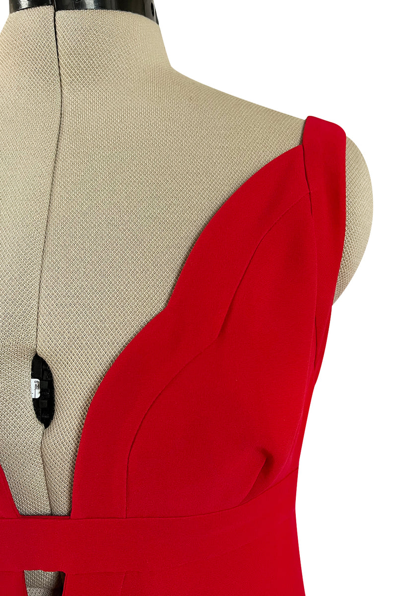 Fabulous Fall 2012 Valentino Red Silk Crepe Jersey Dress w Deep Scalloped Front Plunge