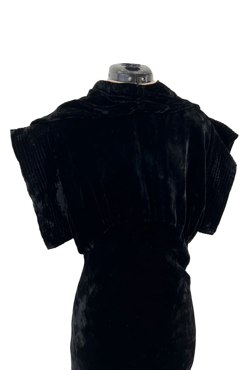 Stunning 1930s Black Silk Velvet Bias Cut Dress w Top Stitched Sleeves & Silver Glitter Buttons