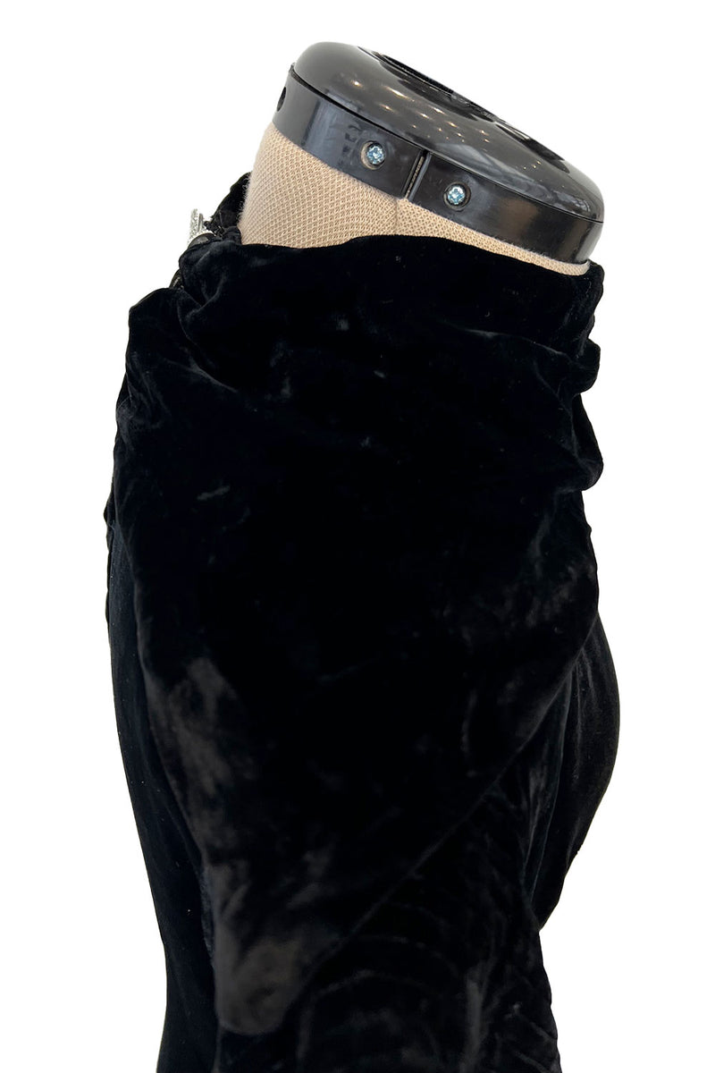 Stunning 1930s Black Silk Velvet Bias Cut Dress w Top Stitched Sleeves & Silver Glitter Buttons