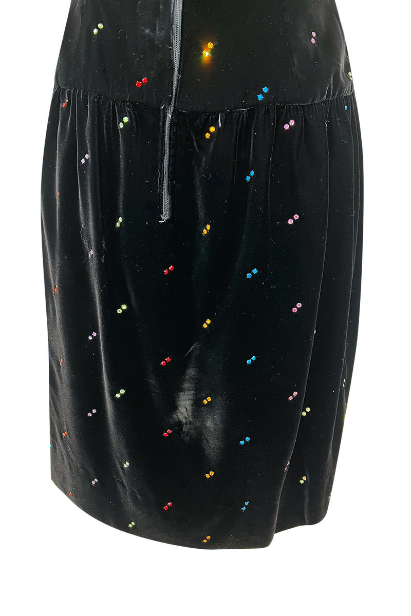 Fabulous Fall 1979 Oscar de la Renta Runway Rhinestone Detailed Velvet Strapless Dress