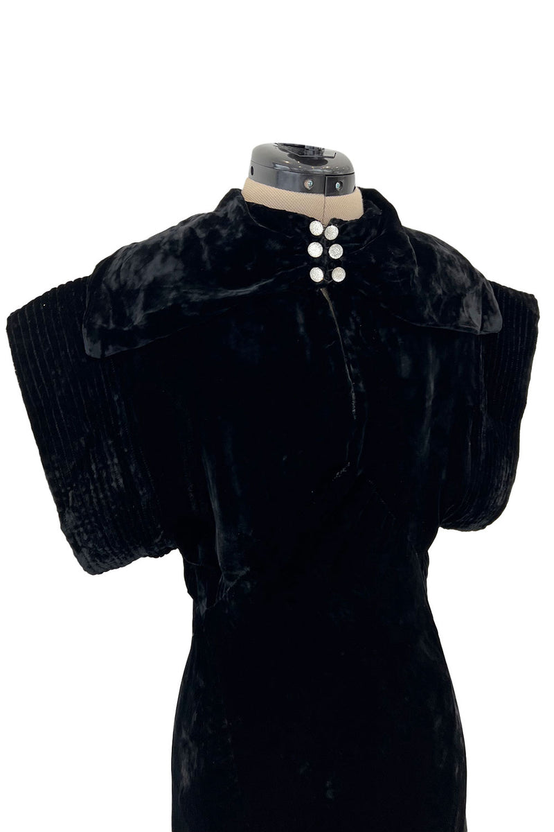 Stunning 1930s Black Silk Velvet Bias Cut Dress w Top Stitched Sleeves & Silver Glitter Buttons