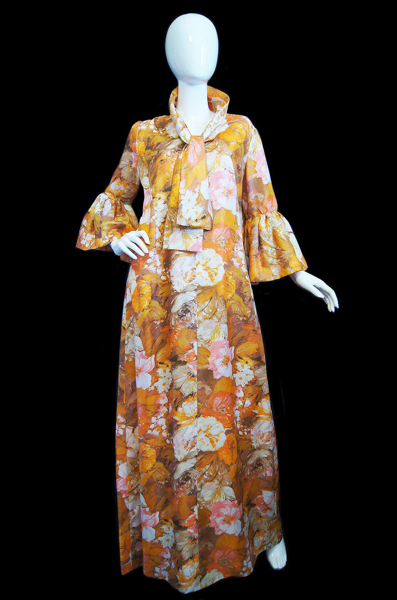1960s Bell Sleeve Marie France Couture Shrimpton Couture 1960s Bell Sleeve Marie France Couture Shrimpton Couture