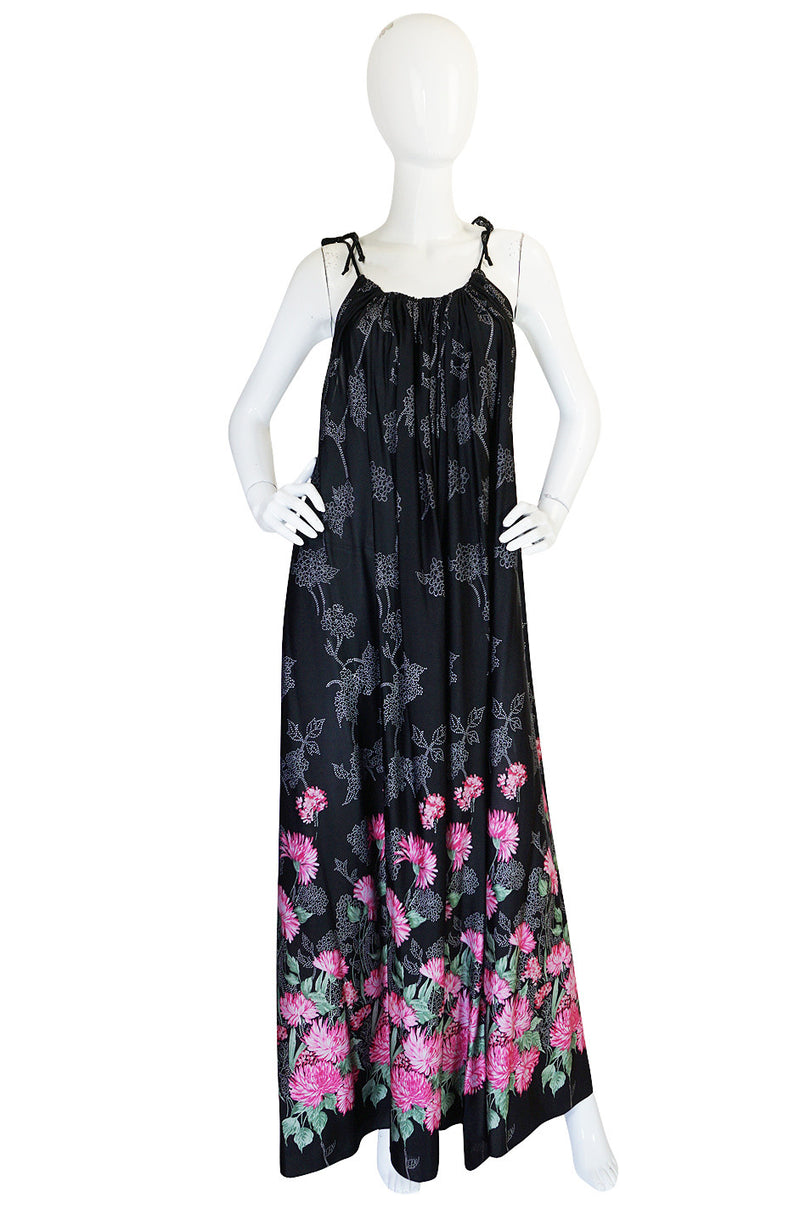1970s Floral Print Jeresy Caftan Maxi Dress