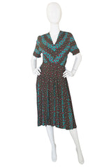 1940s Amazing Green Print Silk Swing Dress