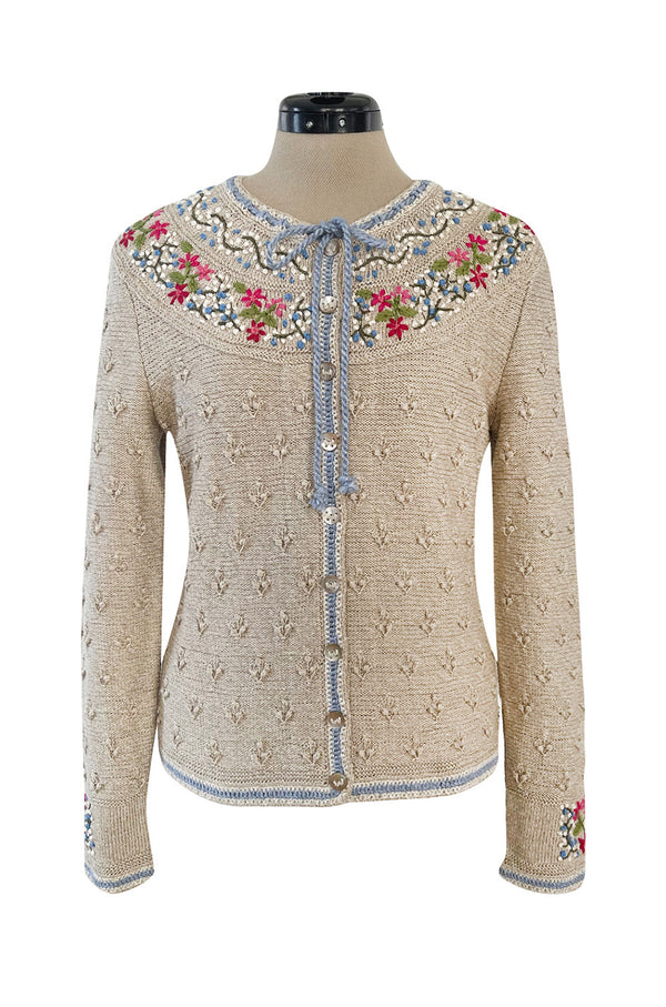 Wonderful 1980s Wolkenstricker Natural Linen Flax Colour Hand Knit Cardigan Sweater w Floral Details