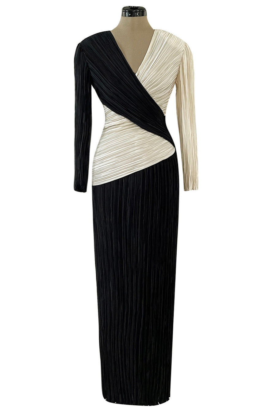 Spring 1980 Mary McFadden Black & Ivory Cross Over Plunge Front & Back Shrimpton Couture Spring 1980 Mary McFadden Black & Ivory Cross Over Plunge Front & Back Shrimpton Couture