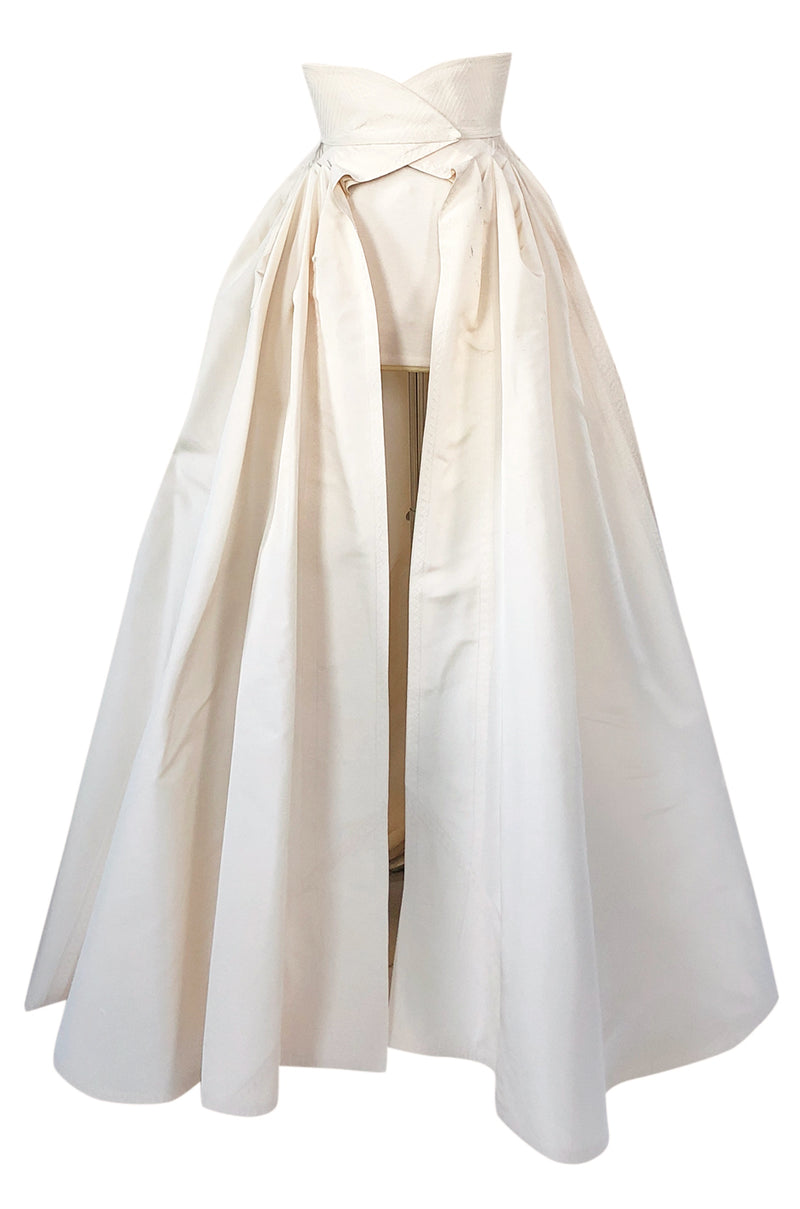 F/W 1996 Givenchy Couture Runway Ivory Silk Taffeta Over Skirt Cape