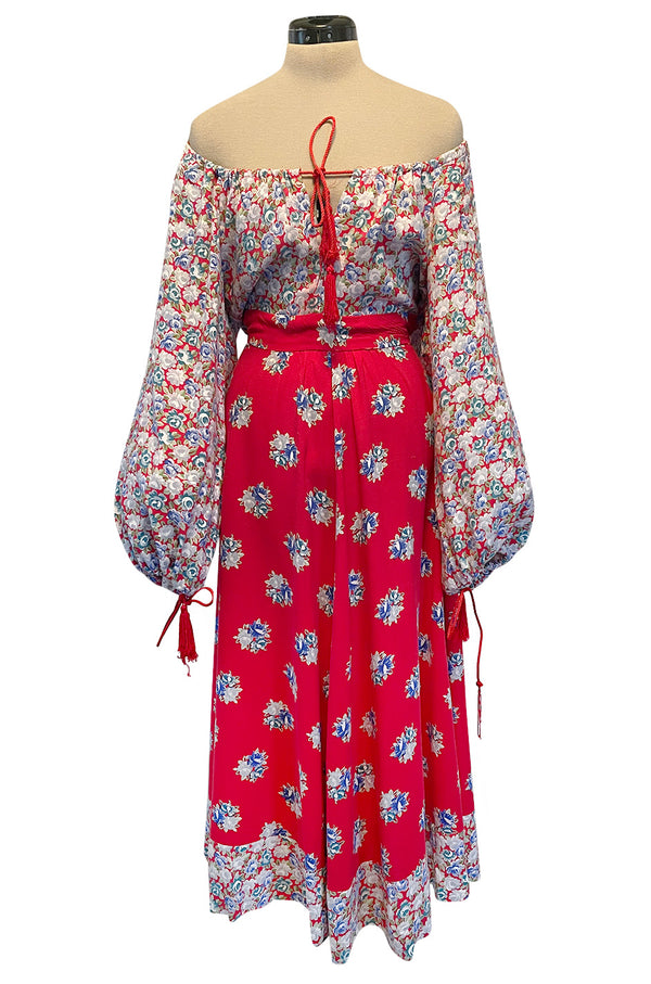 Prettiest 1970s Wallis Off Shoulder Red & Blue Floral Print Dress w Balloon Sleeves