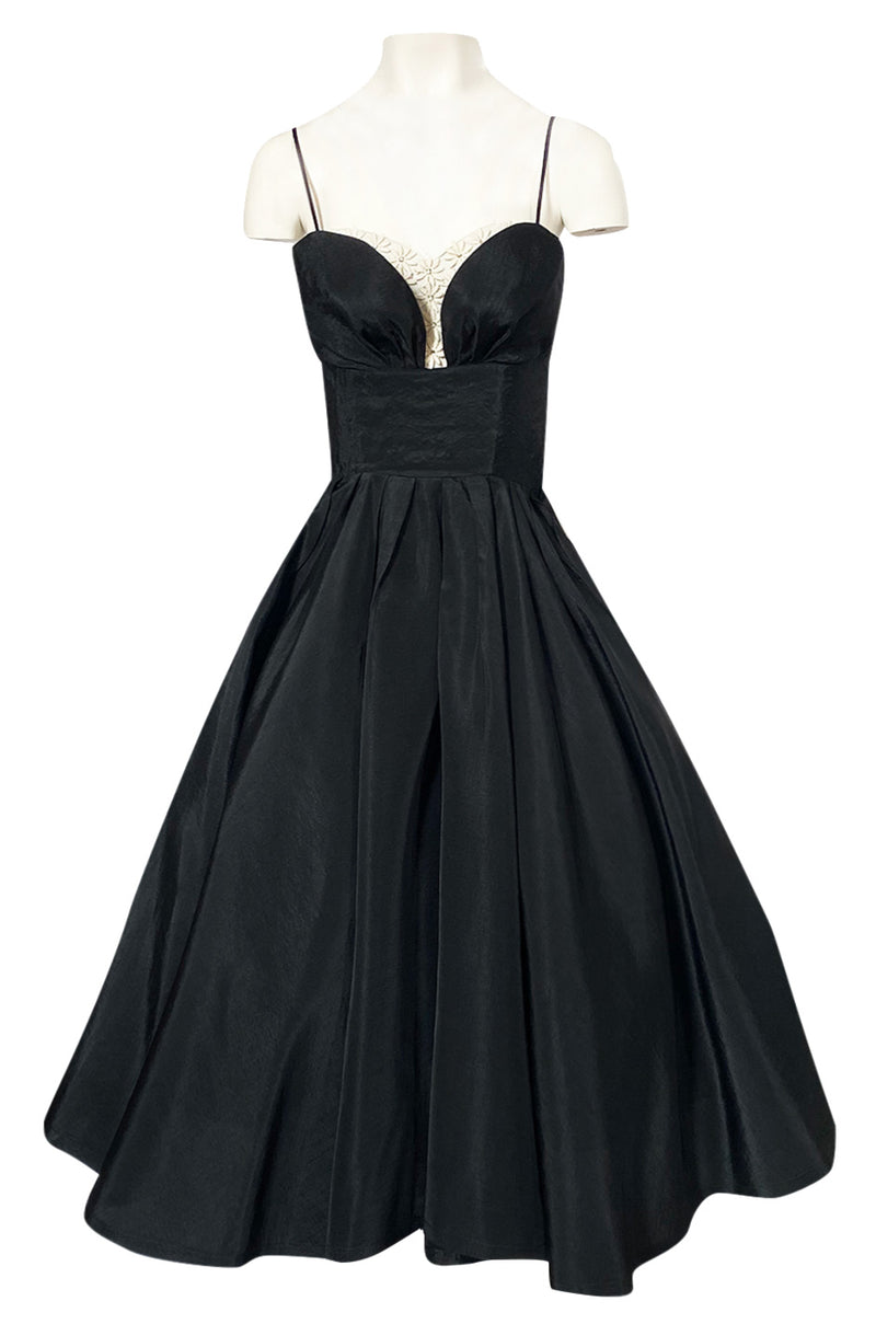 1950s Unlabeled Black Full Circle Skirted Silk Dress w Daisy Applique Shrimpton Couture 1950s Unlabeled Black Full Circle Skirted Silk Dress w Daisy Applique Shrimpton Couture