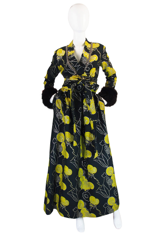 Important c1970 Oscar de la Renta Ad Campaign Gown