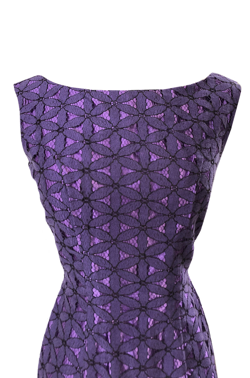 Pretty 1950s Purple Embroidered Netted Lace Floral Wiggle Dress