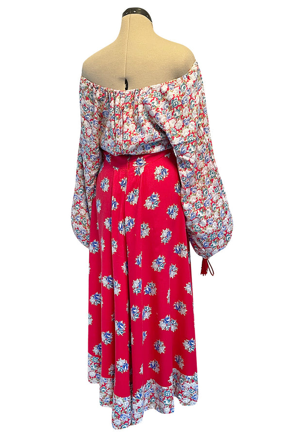 Prettiest 1970s Wallis Off Shoulder Red & Blue Floral Print Dress w Balloon Sleeves