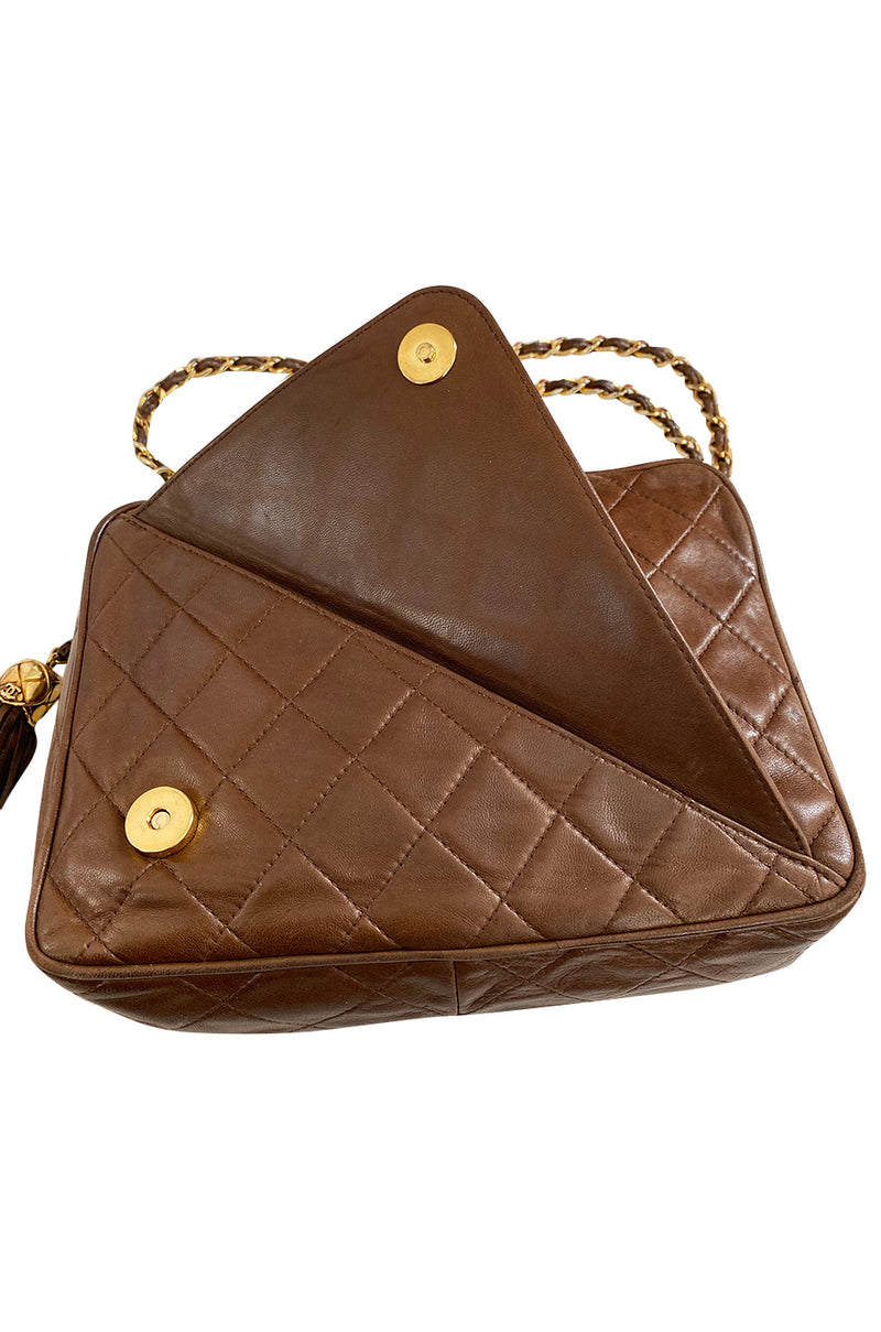 80's vintage Chanel dark brown quilted lambskin shoulder bag with