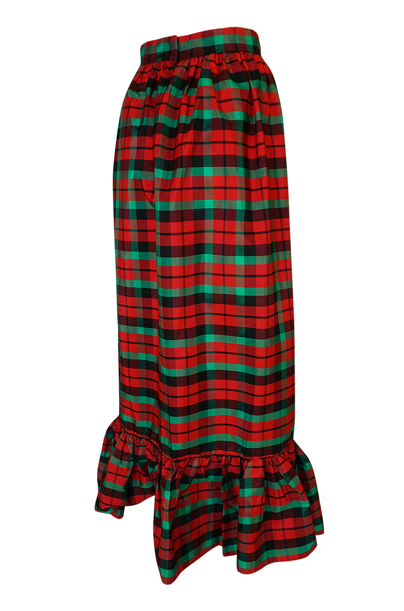 1960s Unlabelled Red & Green Plaid Silk Taffeta Ruffle Skirt