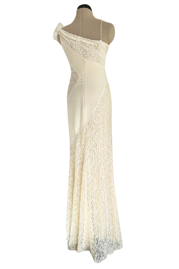 Romantic 2007 Valentino Ivory Silk Chiffon & Lace One Shoulder Bias Cut Dress