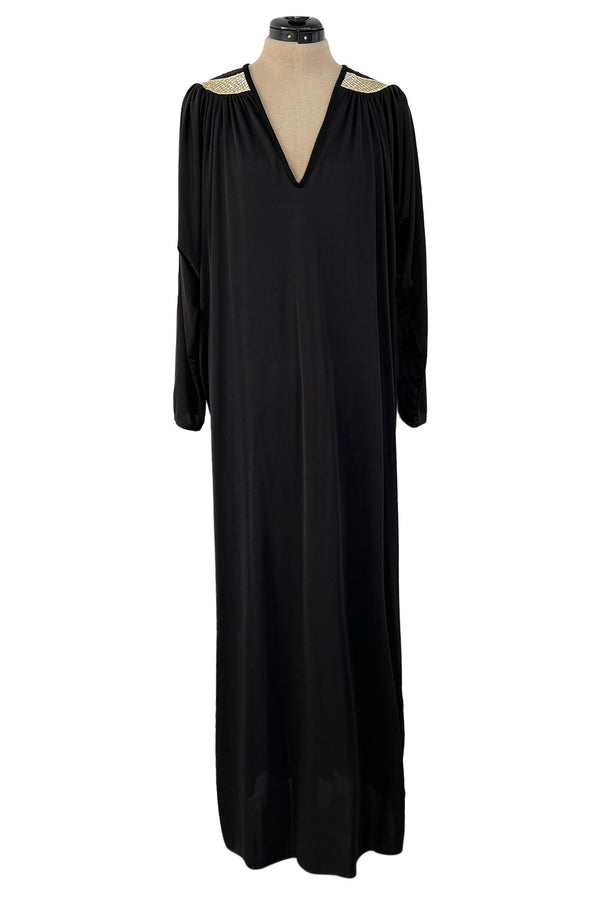 Easy to Wear 1980s Bill Tice Black Jersey Caftan Feel Dress w Gold Shoulder Detail Detail