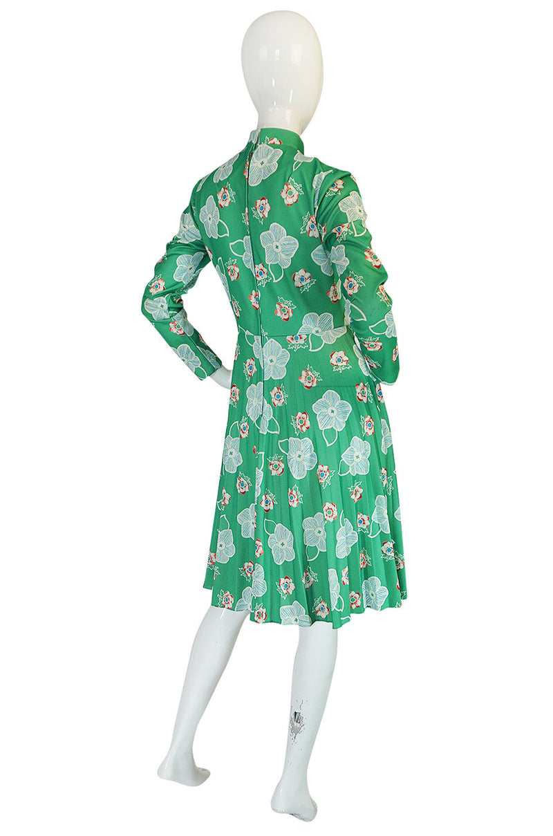 1970s Apple Green Print Washable Jersey Secretary Dress