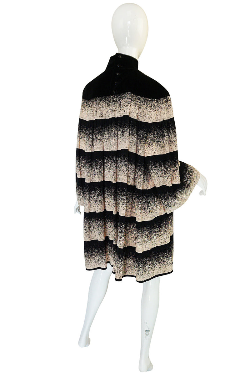 1970s Rare Chloe Printed Silk Velvet Collar Smock Dress