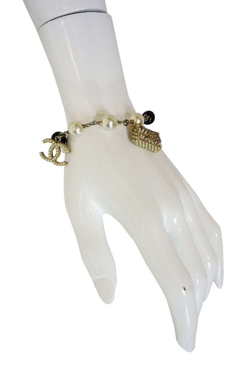 Chanel Pearl & Bag Charm Bracelet – Shrimpton Couture