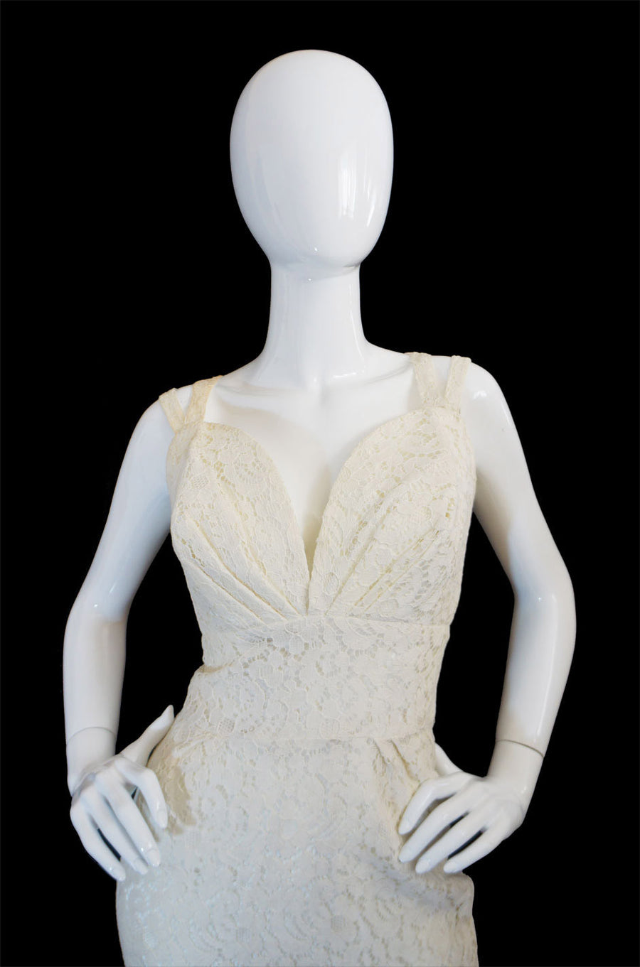 knee length dresses for ladies Miss Circle Women Veronica White Lace Maxi Dress main image 1