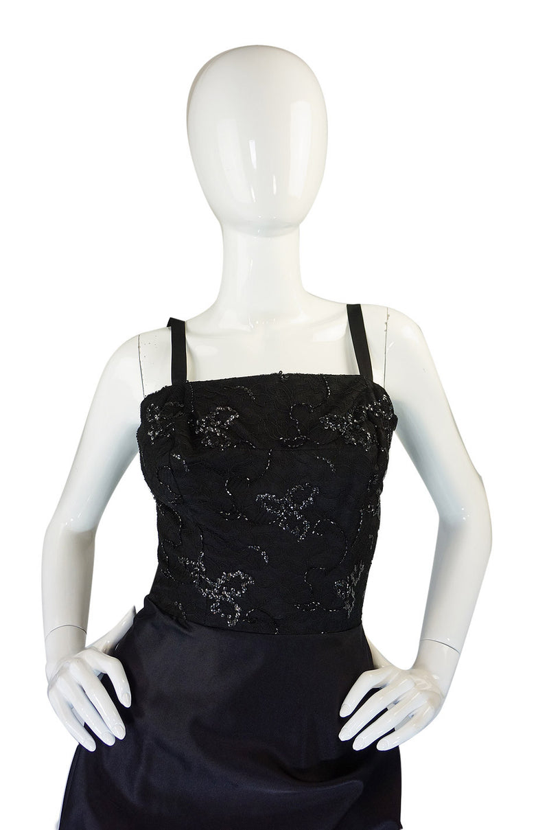 1950s Lace Wiggle Pin Up Dress w Train Shrimpton Couture 1950s Lace Wiggle Pin Up Dress w Train Shrimpton Couture