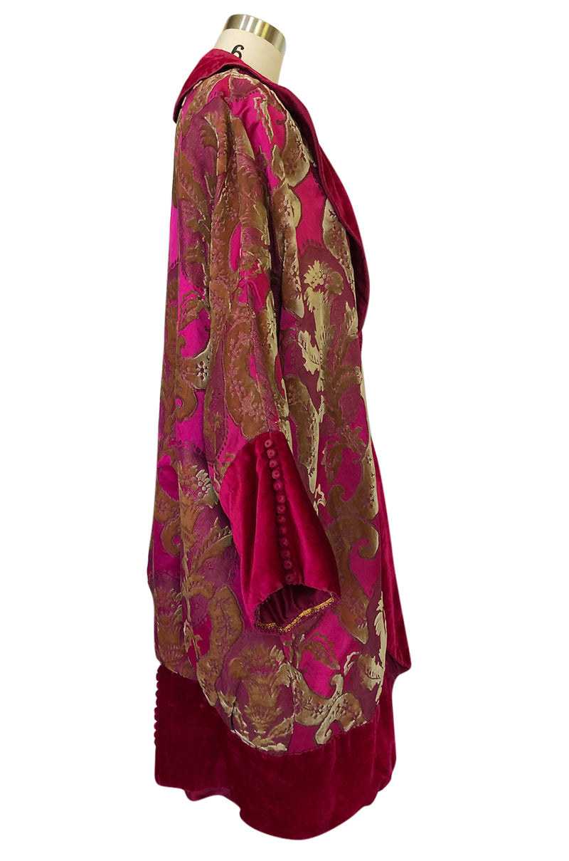 Late Teens Early 1920s Hot Pink Gold Cut Velvet Silk Brocade Flapper Coat