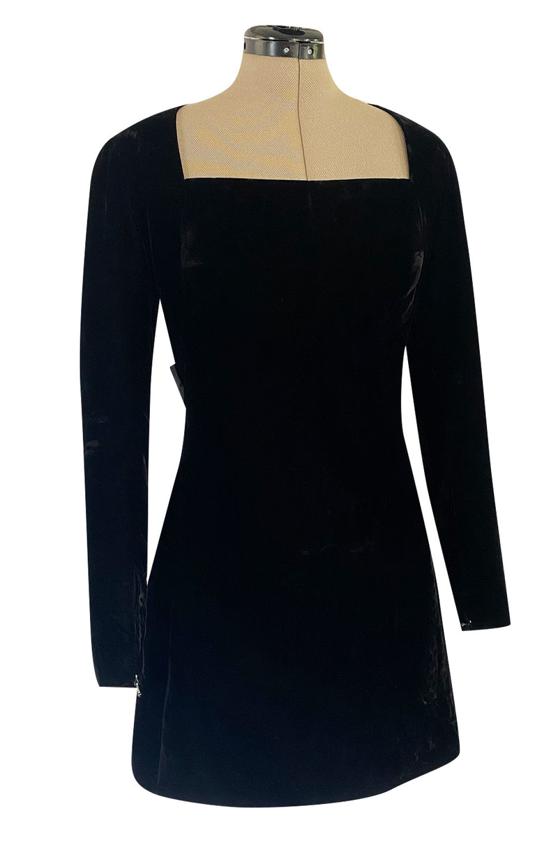 Exceptional 1980s Ady Couture Lausanne Black Velvet Dress w Open Back & Bows