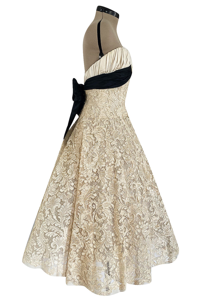 Exceptional Spring 1956 Pierre Balmain Haute Couture Strapless French Alencon Lace & Silk Organza Dress