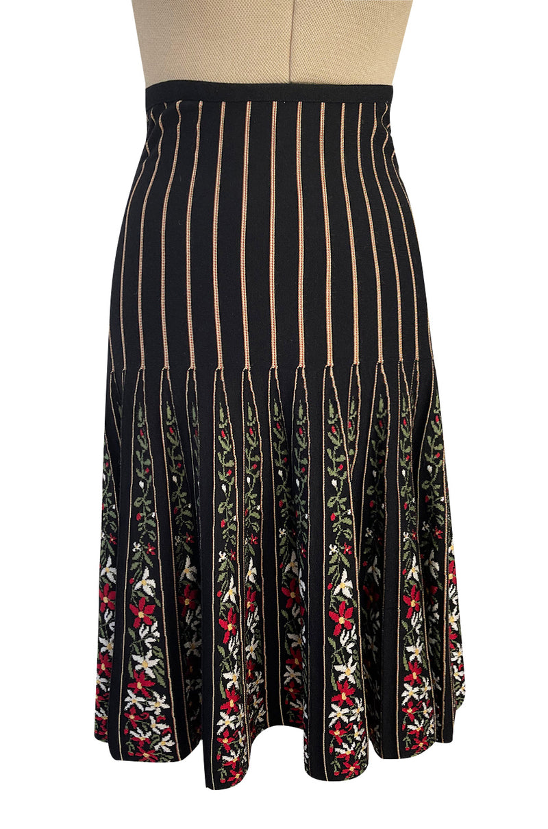 Gorgeous Fall 2000 Azzedine Alaia Documented Flared Stretch Knit Floral Pattern Skirt