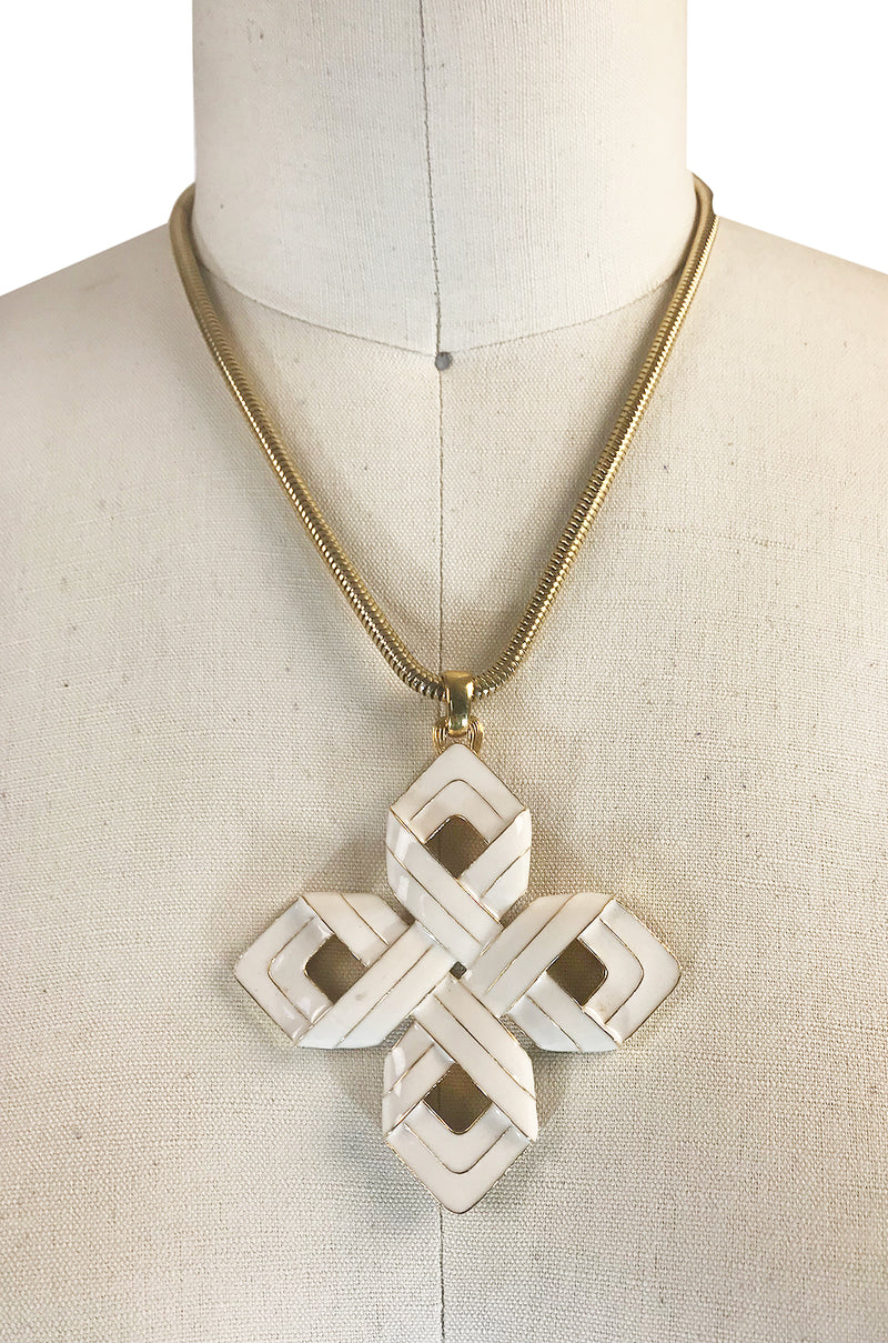 Late 1970s D'Orlan "Celtic Knot" Enamel & Gold Pendant
