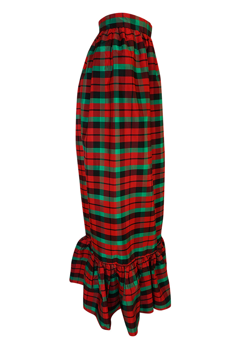 1960s Unlabelled Red & Green Plaid Silk Taffeta Ruffle Skirt